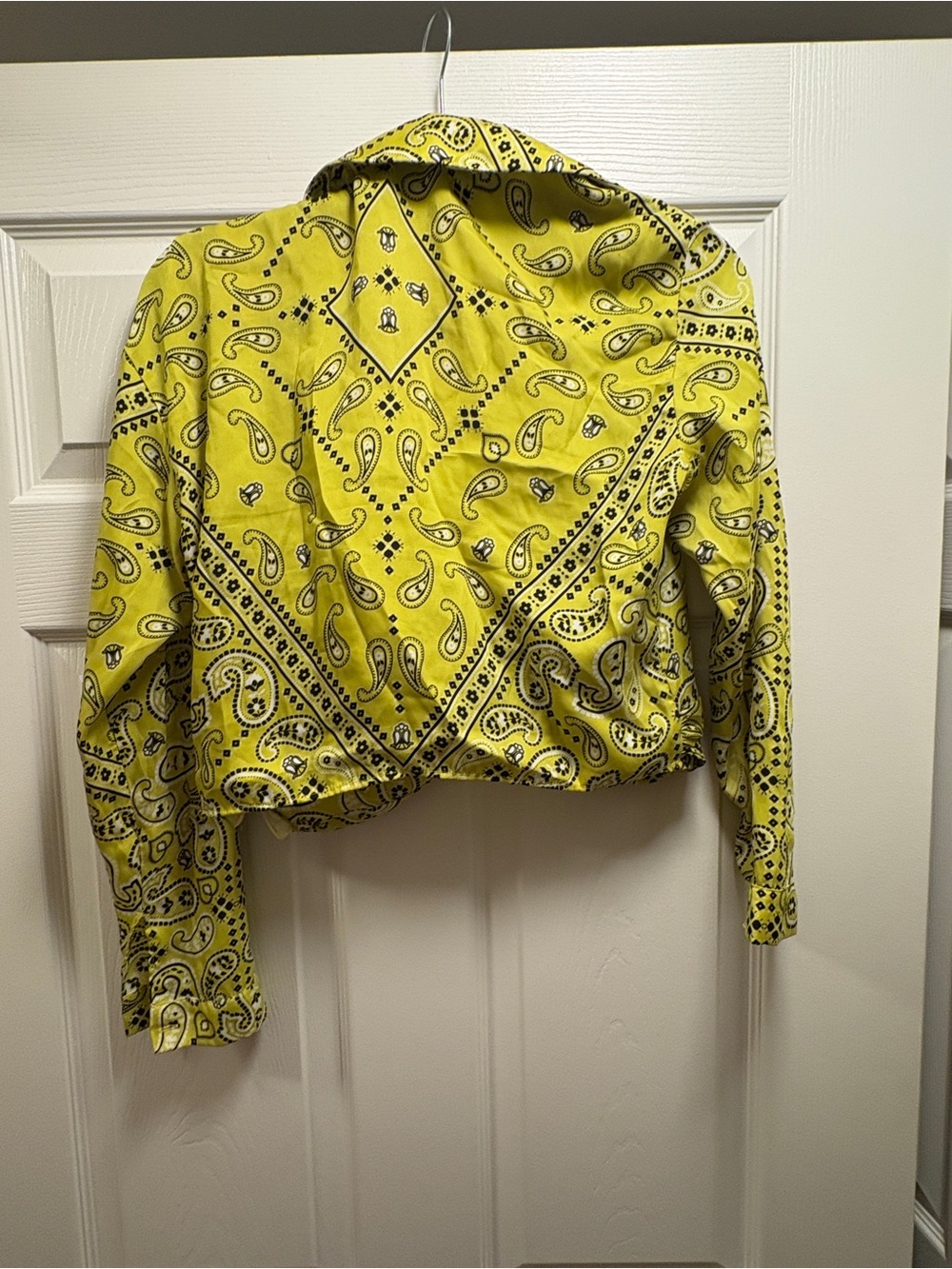 Zara Yellow Paisley Knot-Front Crop Top - Picture 3 of 4